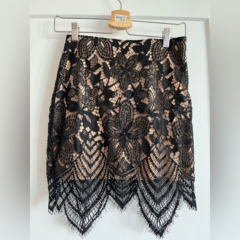 Express Eyelash Lace Mini Skirt